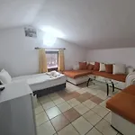 Kalvachevi Hotel *