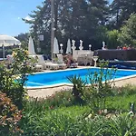 Kalvachevi Hotel