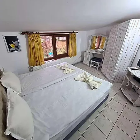 Kalvachevi Hotel *